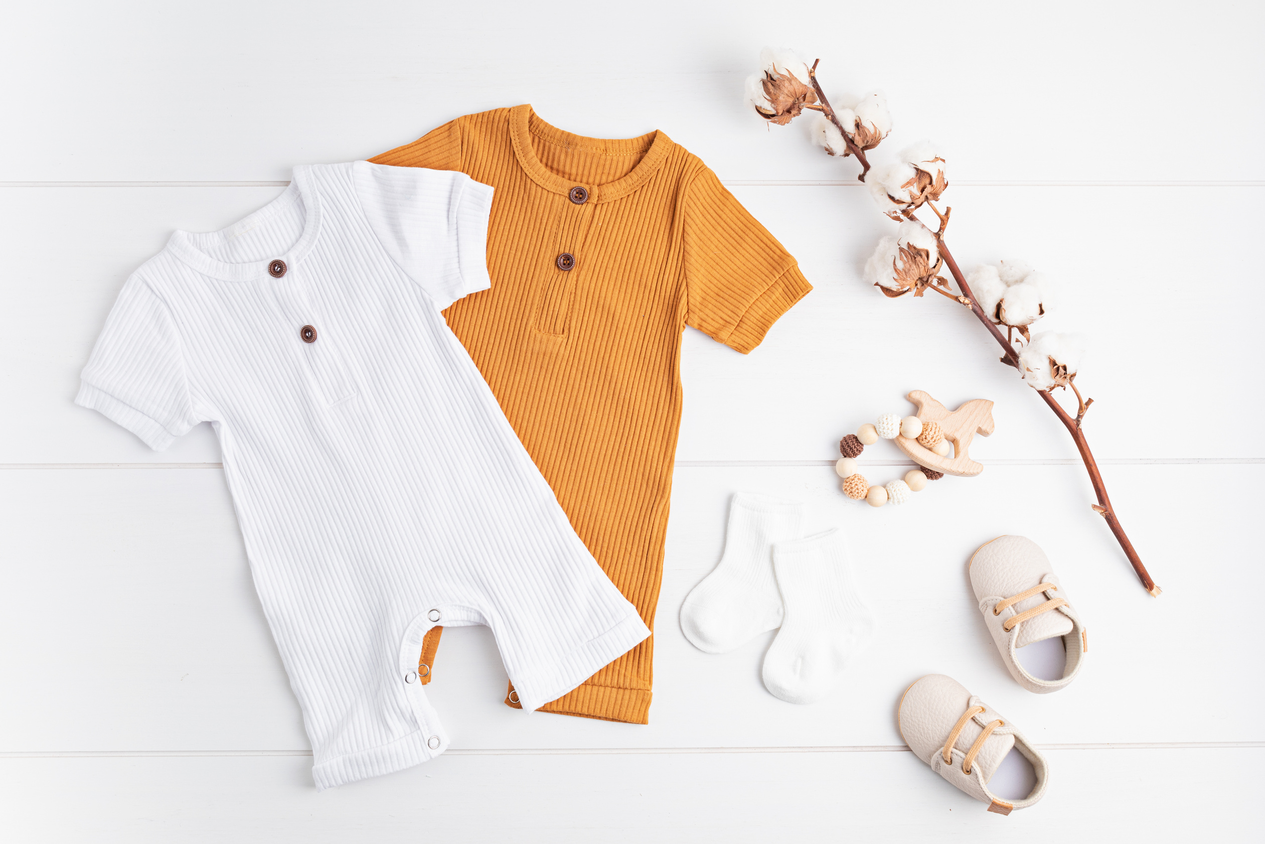 Gender neutral baby garment and accessories. Organic cotton clothes, newborn fashion